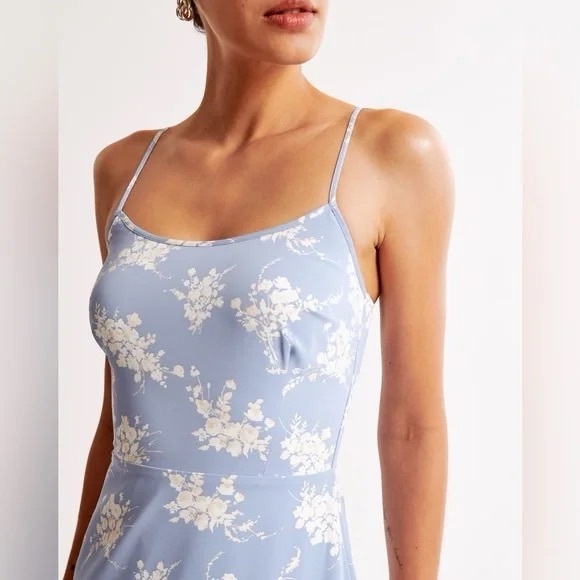 Abercrombie & Fitch Light Blue Floral Scoopneck Slip Midi Dress - Picture 2 of 7